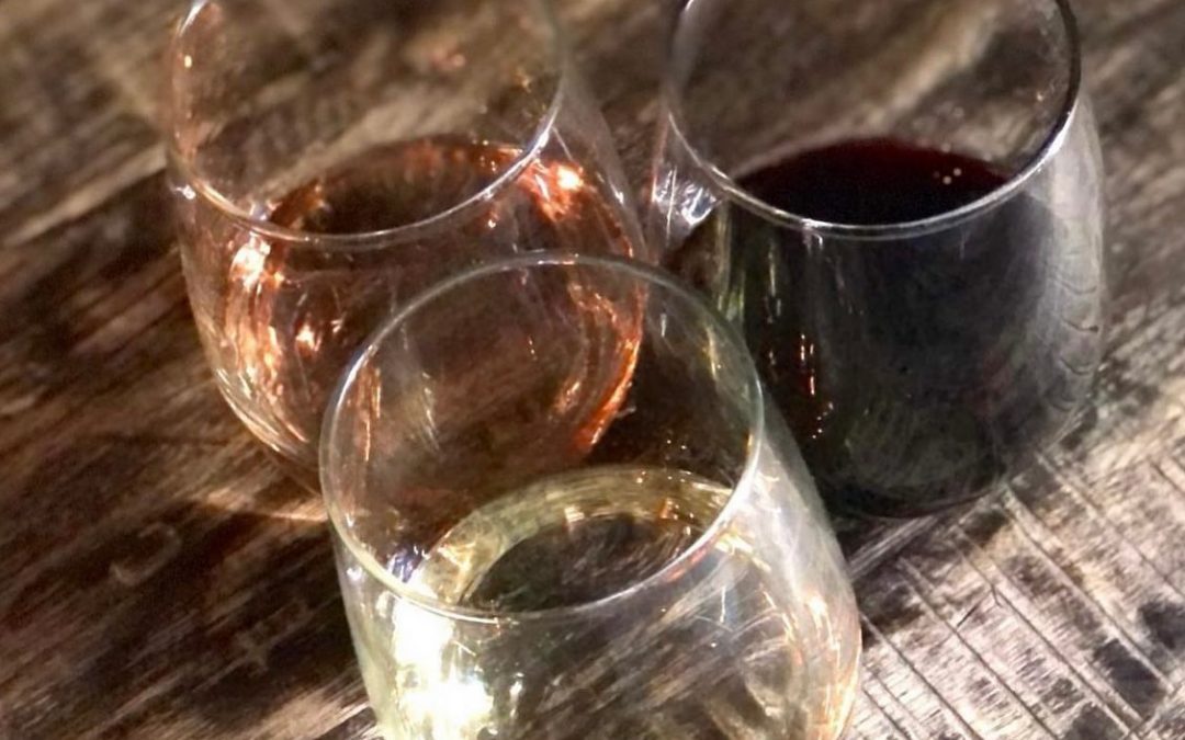 Wine Flight and Live Music Wednesdays at Avec Moi